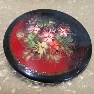 Vintage Russian Lacquer Brooch Pin‎ Signed Floral Hand Painted Round Folk Art